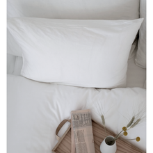 Last inn bildet i Galleriet, Dunpute med ren halvhvit Moscovy-and, dunandel 90 % dun